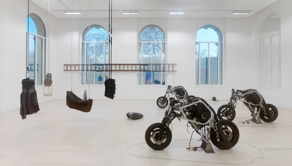 Biennale di Venezia: Alexandra Bircken, l'artista che trasforma le moto in sculture (12)