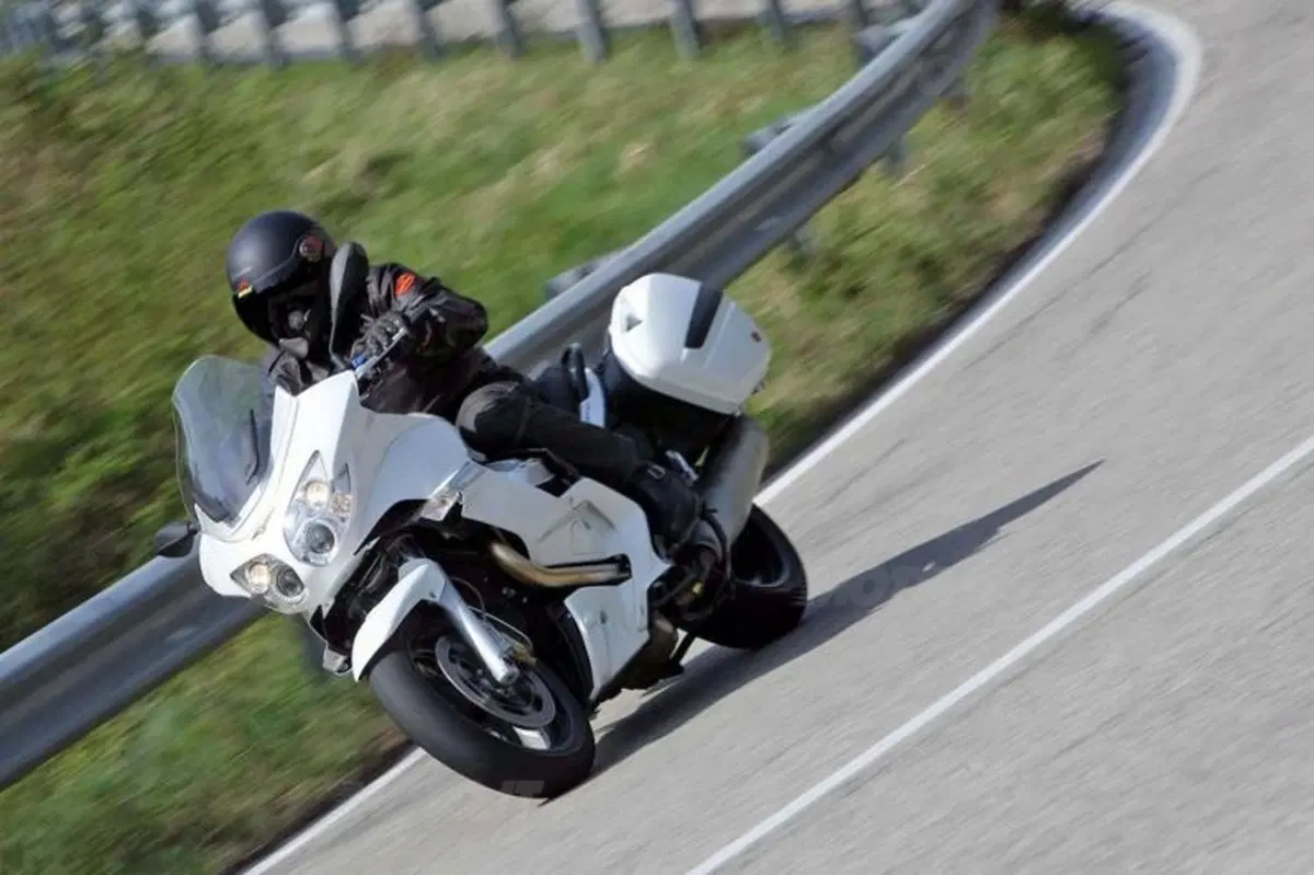 Moto Guzzi Norge GT 8V   (21)