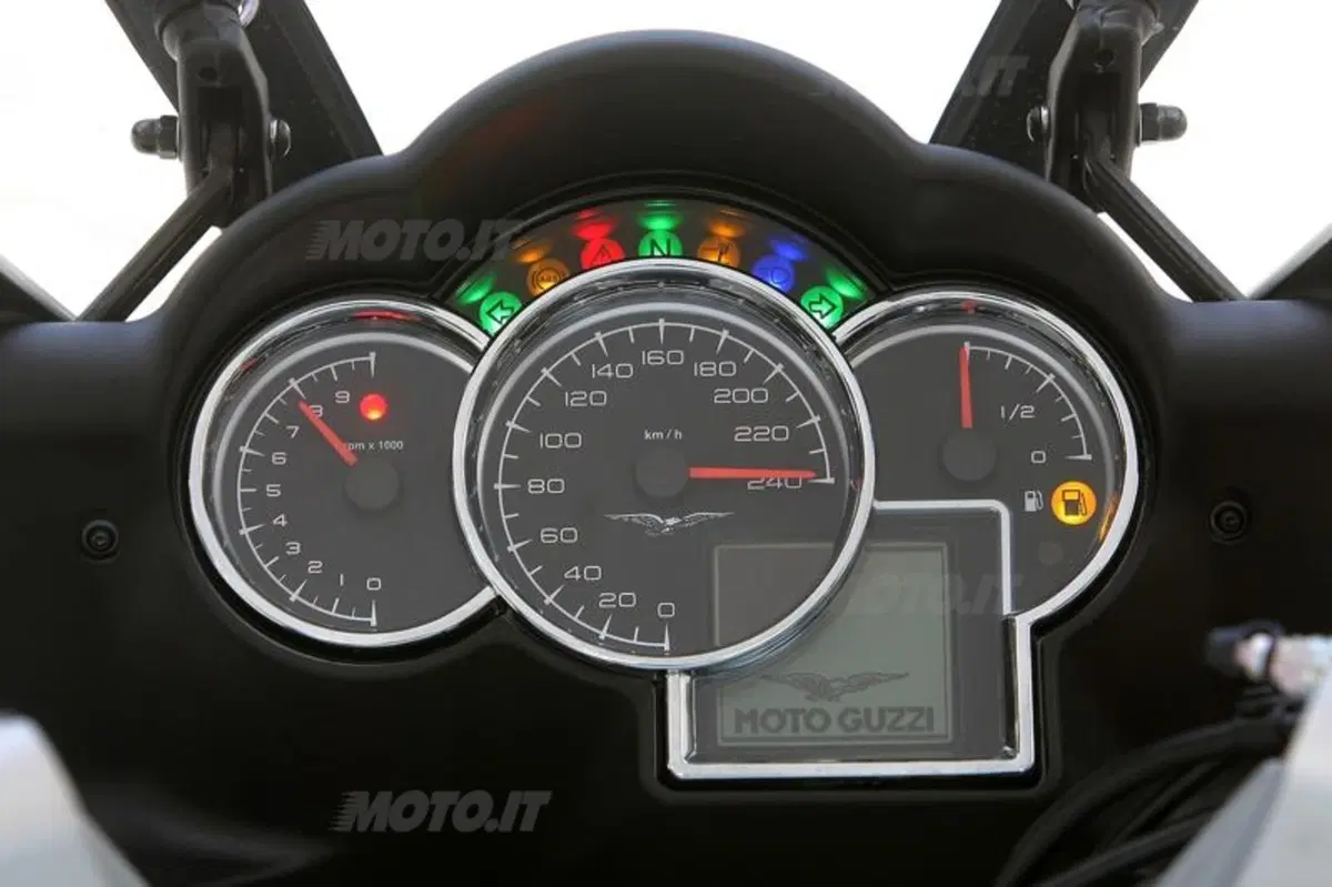 Moto Guzzi Norge GT 8V   (36)