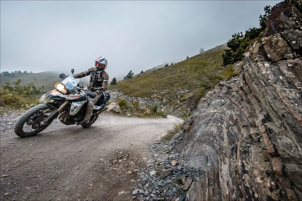 Hardalpitour 2019: 450 appassionati di enduro stradali da Sanremo a Sestriere! (25)
