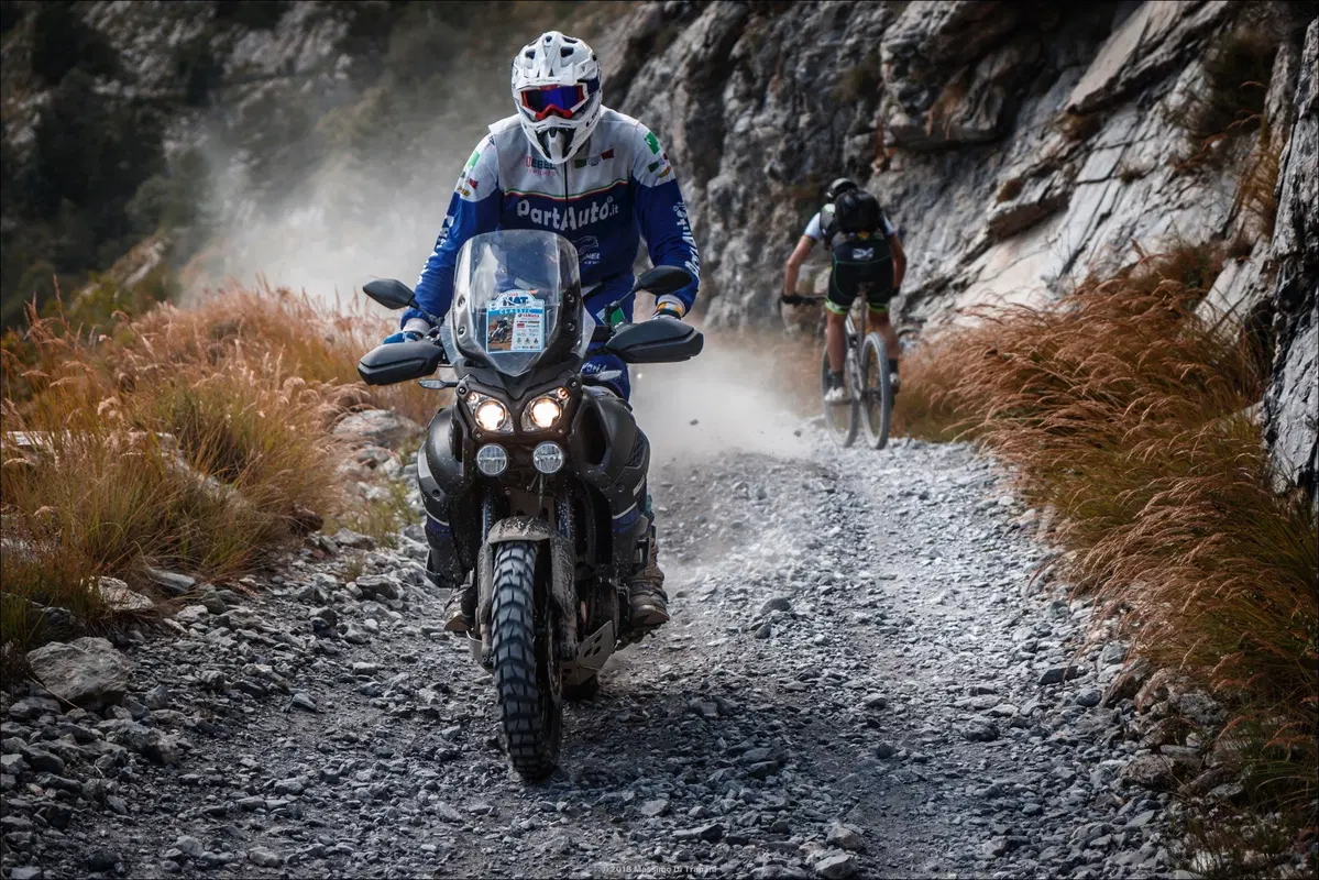 Hardalpitour 2019: 450 appassionati di enduro stradali da Sanremo a Sestriere! (34)