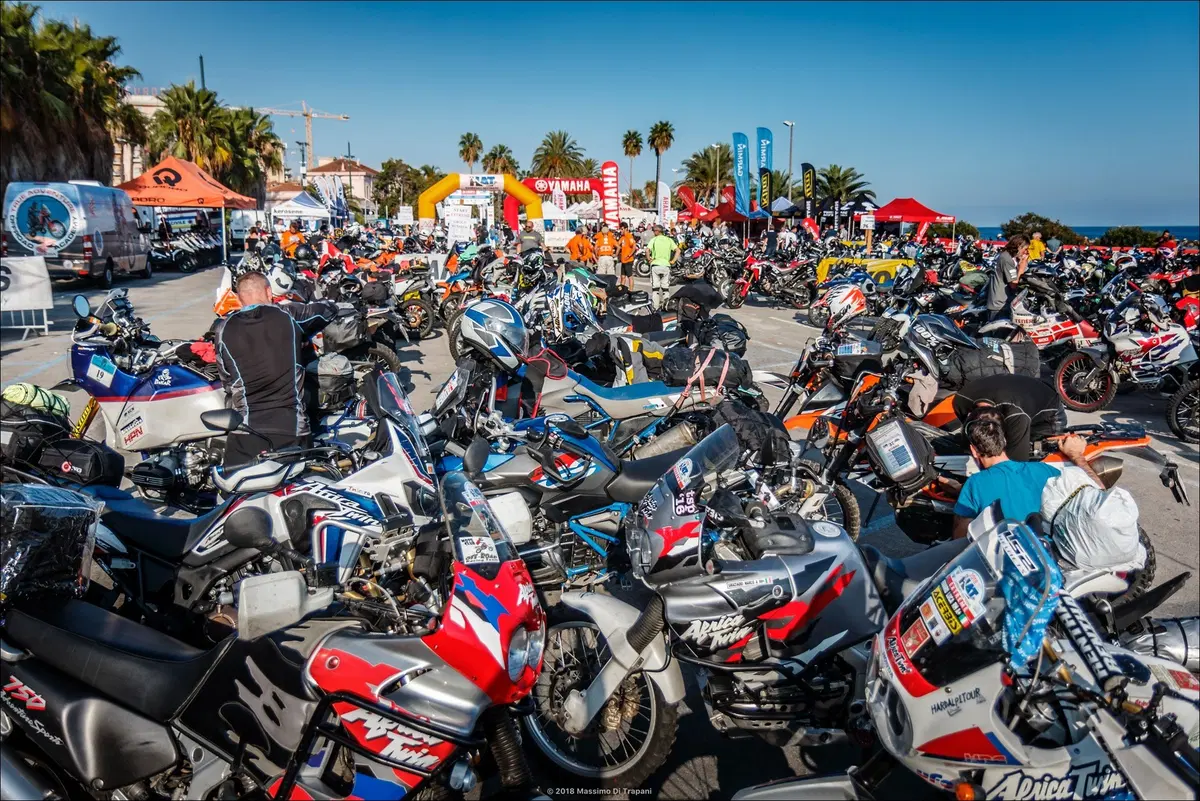 Hardalpitour 2019: 450 appassionati di enduro stradali da Sanremo a Sestriere! (36)