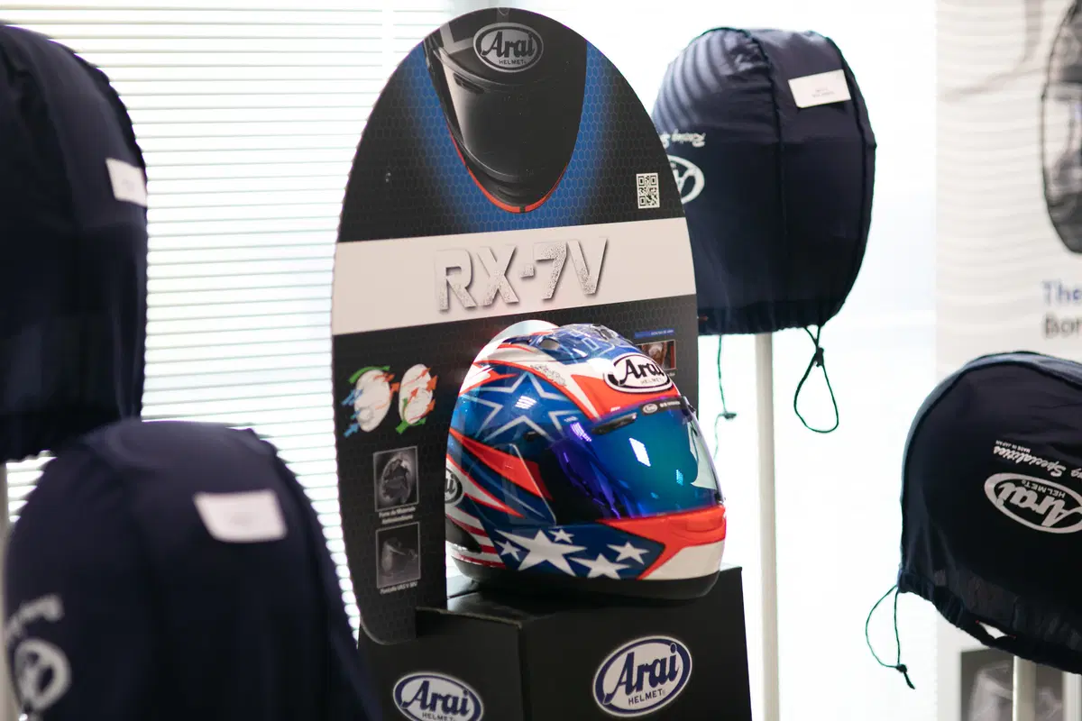 Grande successo a Modena per l'Arai Day con Rea (18)