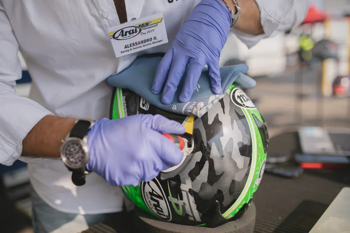 Grande successo a Modena per l'Arai Day con Rea (26)
