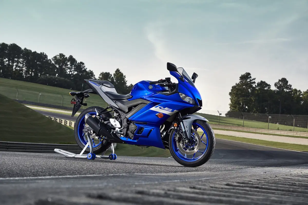 Yamaha YZF-R3 2020 (5)