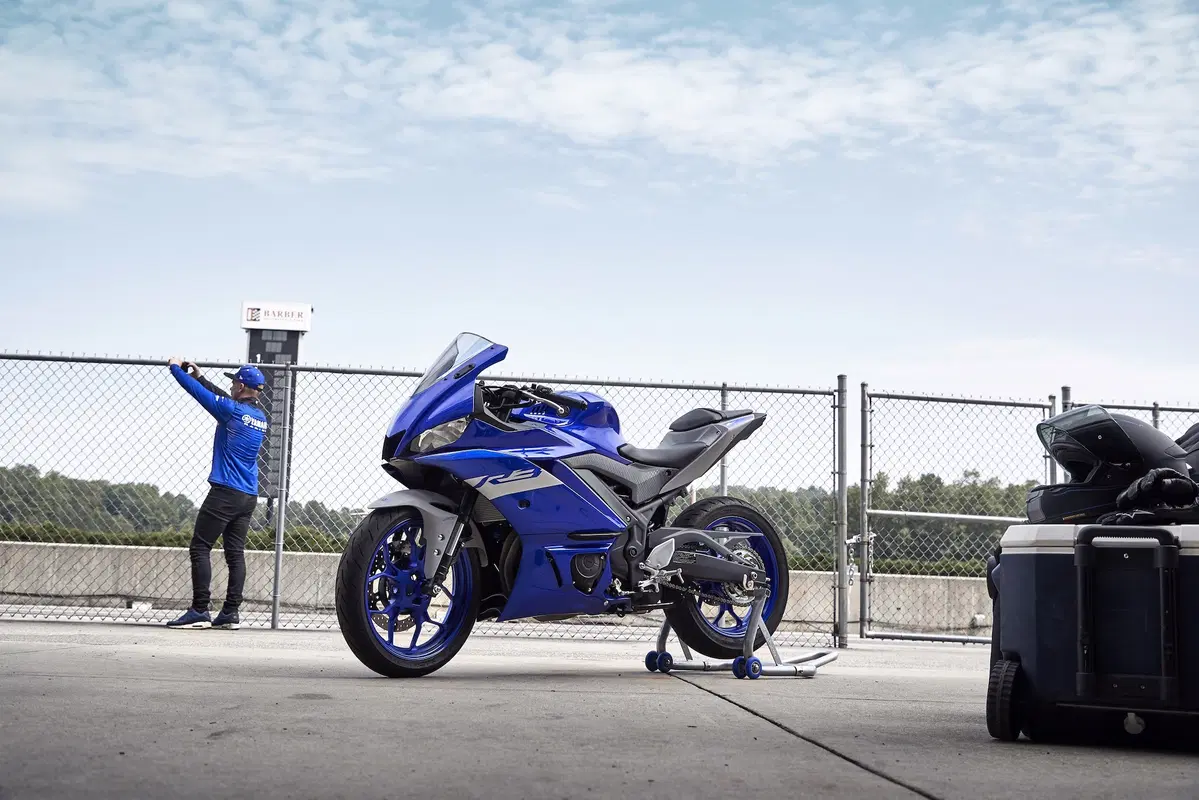 Yamaha YZF-R3 2020 (7)