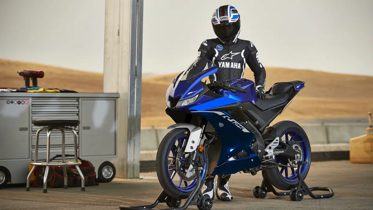 Yamaha: nuove colorazioni per YZF-R6, YZF-R3 e YZF-R125 2020 (7)