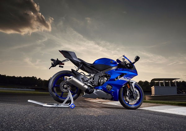 Yamaha: nuove colorazioni per YZF-R6, YZF-R3 e YZF-R125 2020