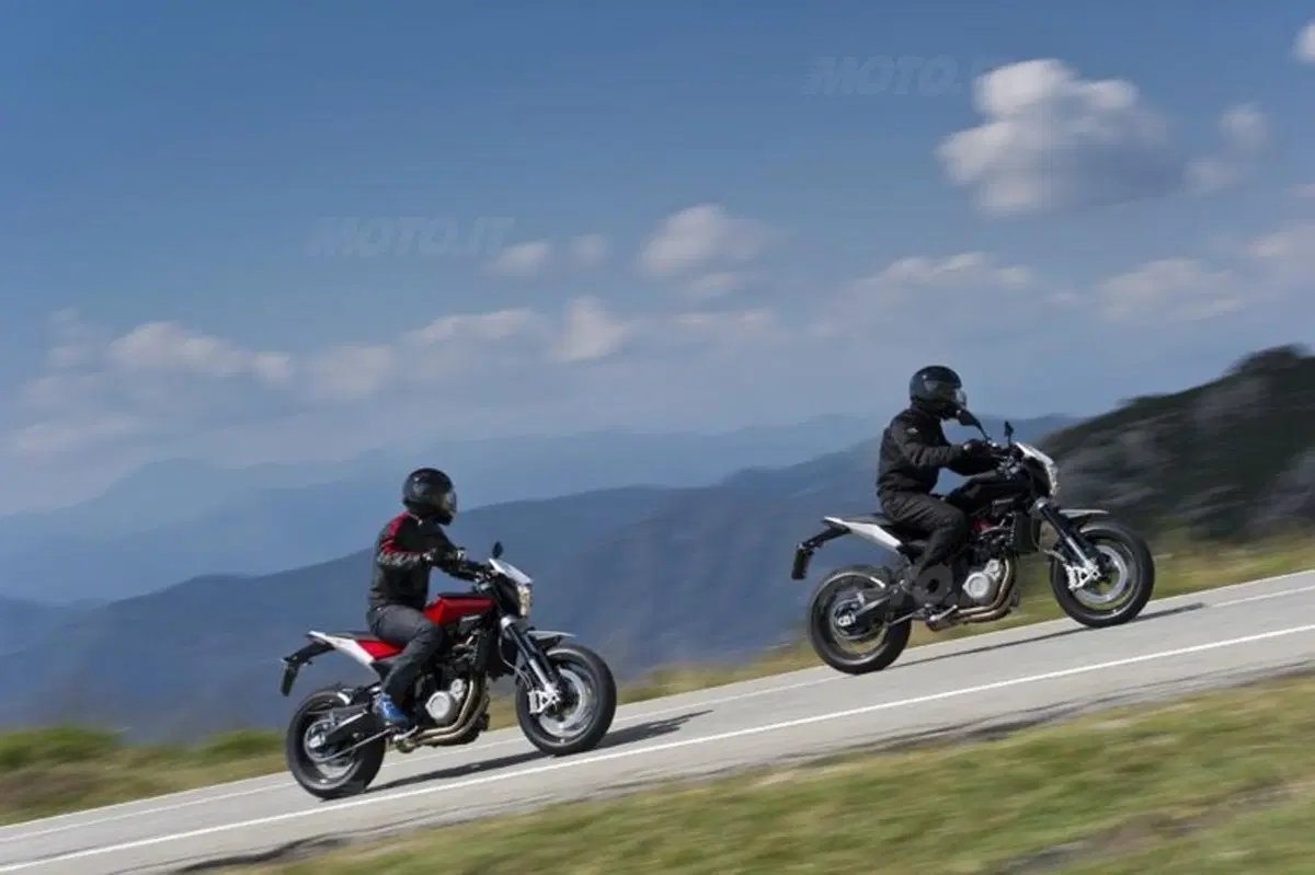 Husqvarna Nuda 900 e Nuda 900R
