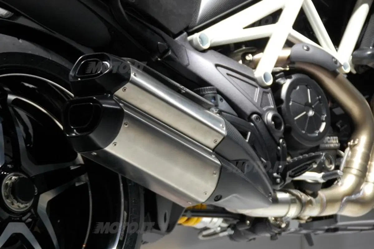 Allo IAA la Ducati Diavel AMG. Prezzo di 25.990 euro (5)