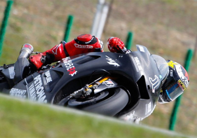 Lorenzo e Spies a Misano in sella alla Yamaha 1000