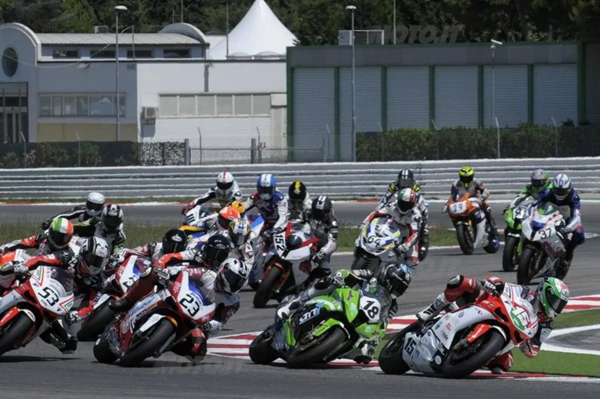 A Vallelunga la penultima tappa del CIV (4)