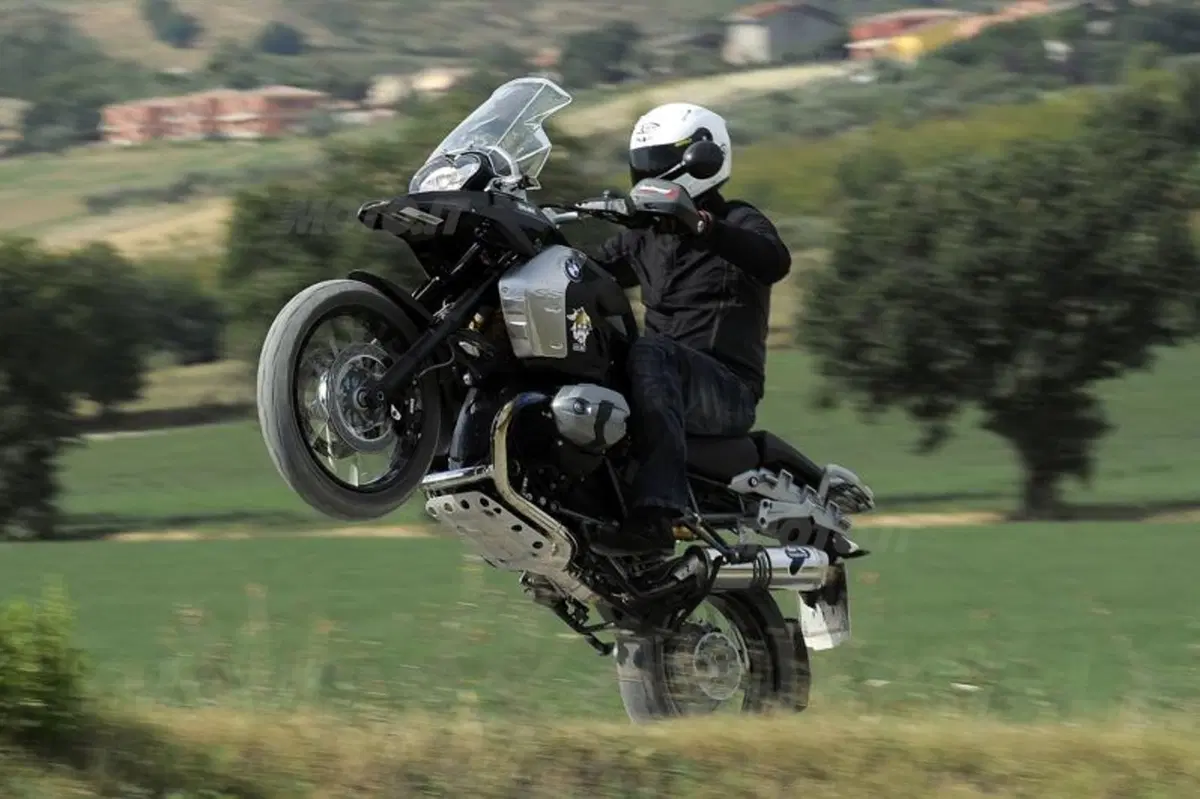 Abbiamo provato l'Öhlins Mechatronic per la BMW R1200GS