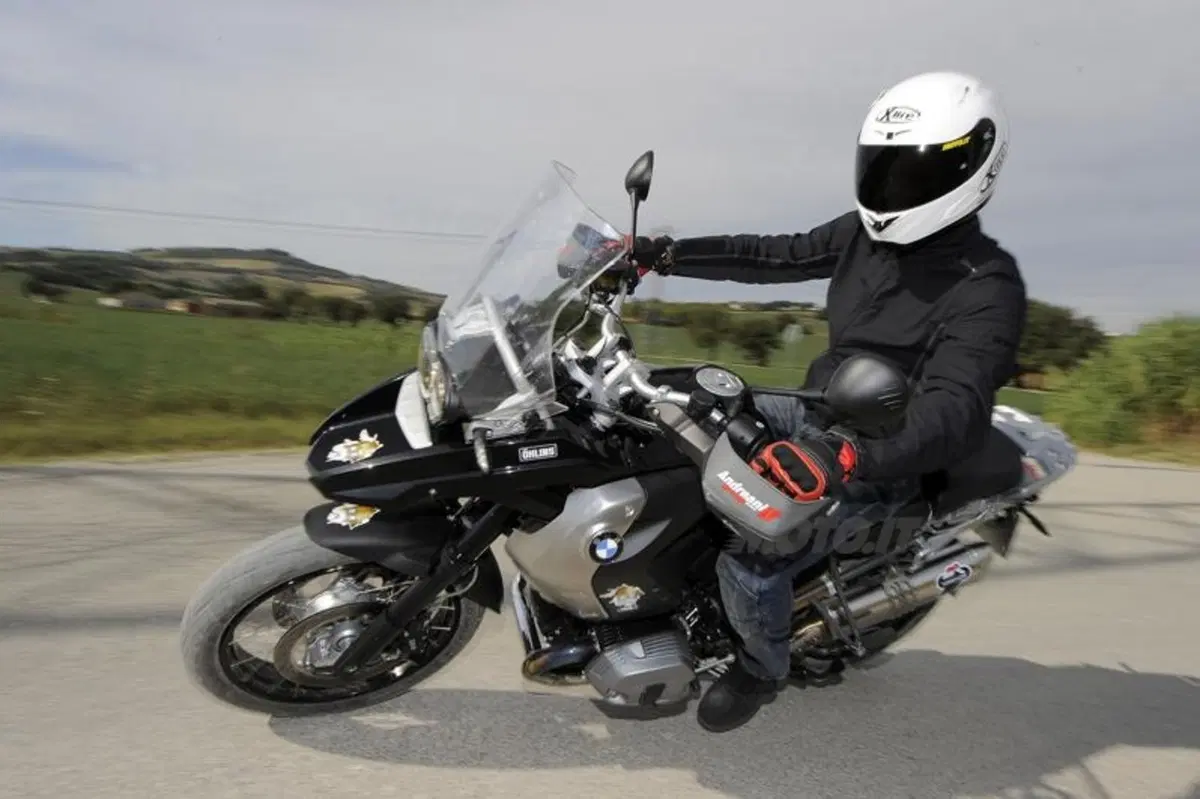 Abbiamo provato l'Öhlins Mechatronic per la BMW R1200GS (4)