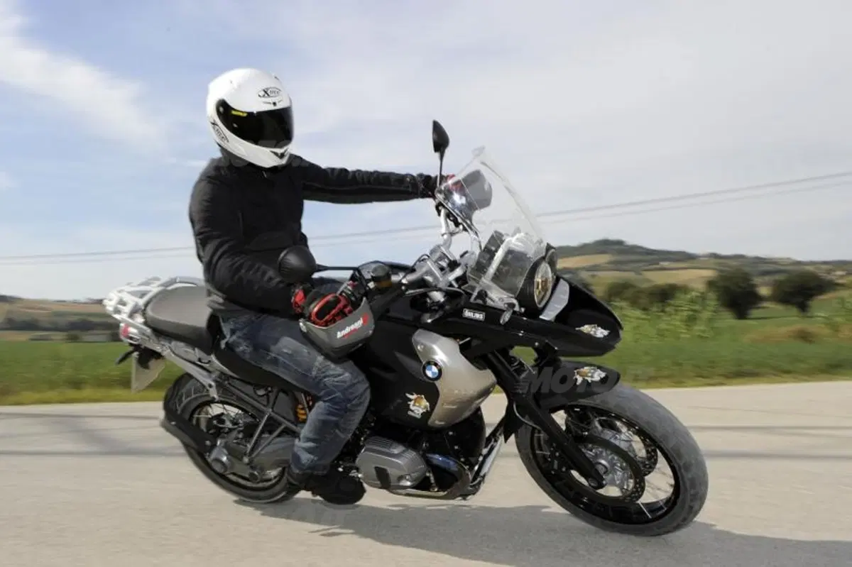 Abbiamo provato l'Öhlins Mechatronic per la BMW R1200GS (6)