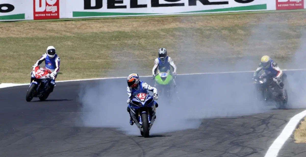A Vallelunga Petrucci si laurea campione italiano nella Stock 1000 (4)