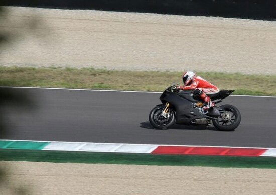 Proseguono i test della Ducati 1199