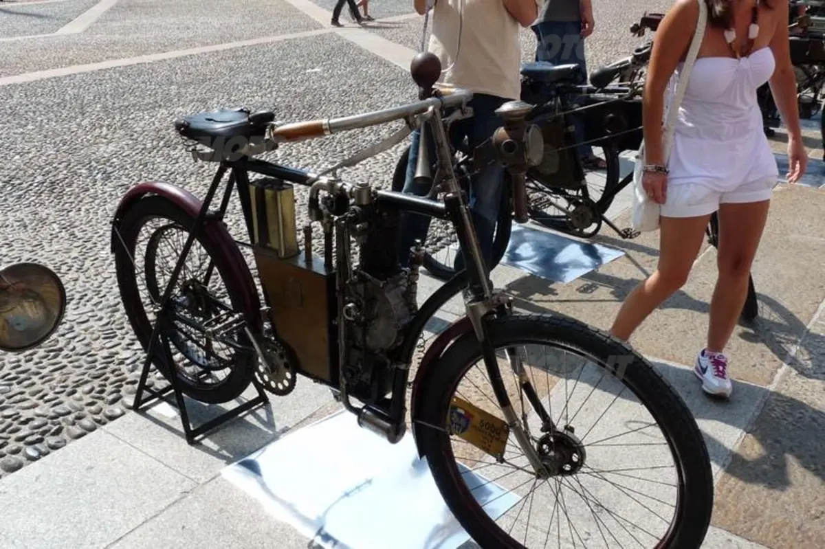 La Motocicletta nel Novecento (30)