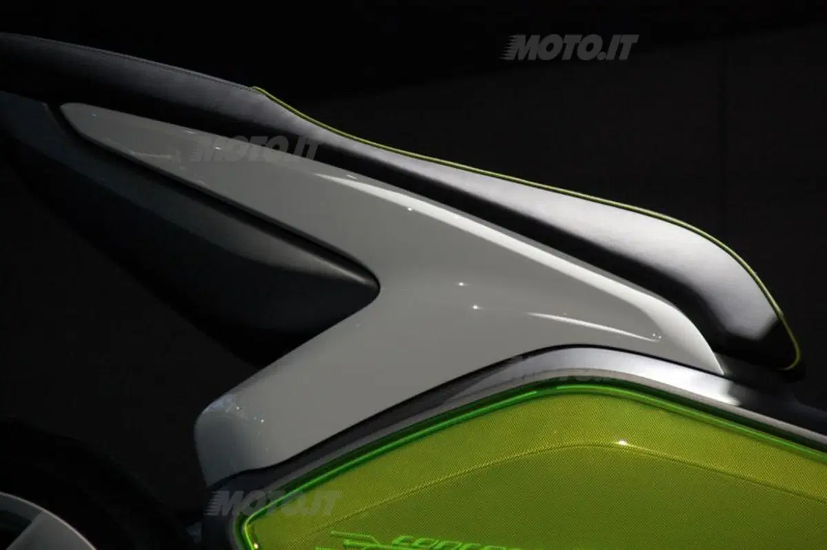 BMW presenta lo scooter Concept e (6)
