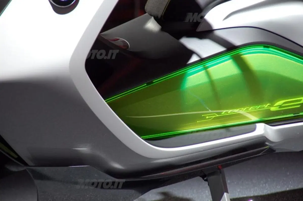 BMW presenta lo scooter Concept e (14)