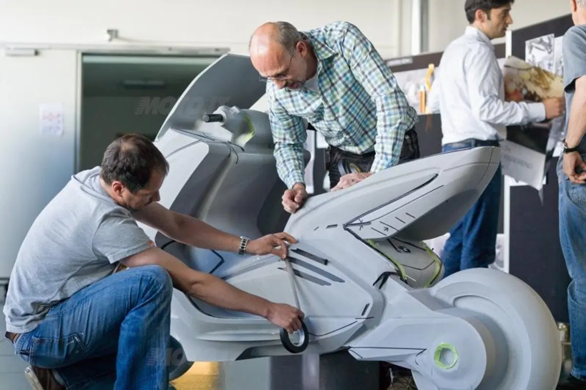 BMW presenta lo scooter Concept e (20)