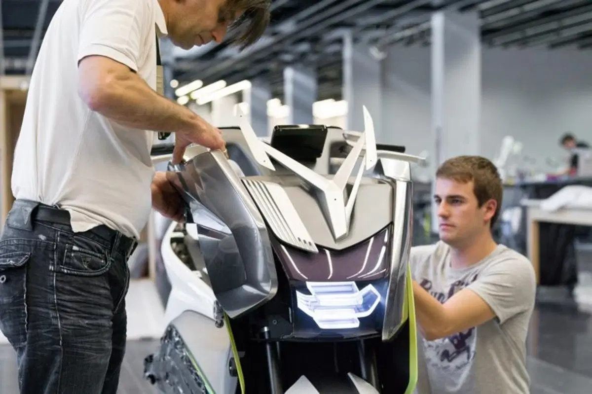 BMW presenta lo scooter Concept e (28)