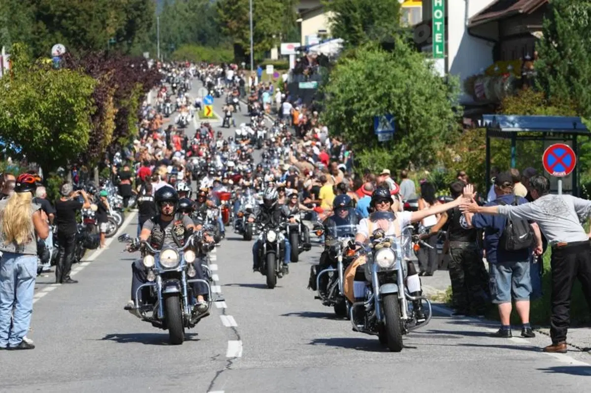 Più di 100.000 presenze alla European Bike Week (3)