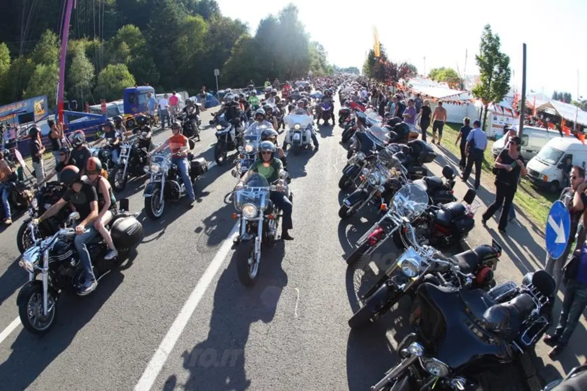 Più di 100.000 presenze alla European Bike Week (7)