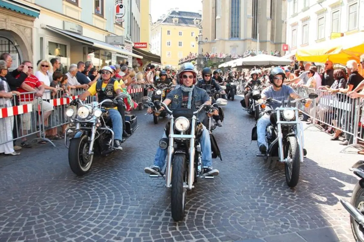Più di 100.000 presenze alla European Bike Week (17)