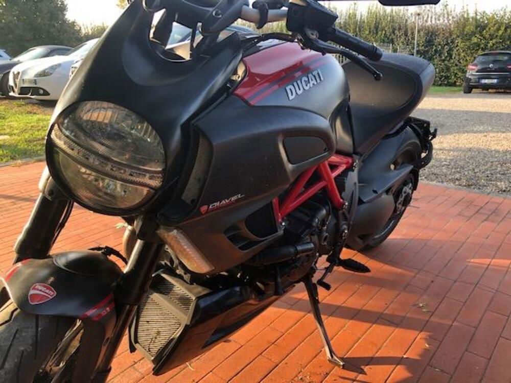 Ducati Diavel 1200 Carbon (2010 - 13) (3)