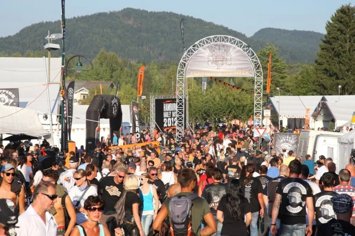 Più di 100.000 presenze alla European Bike Week (20)