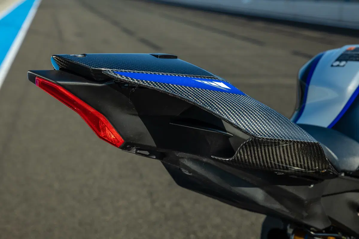 Yamaha YZF-R1 e YZF-R1M 2020. Evoluzione continua (21)