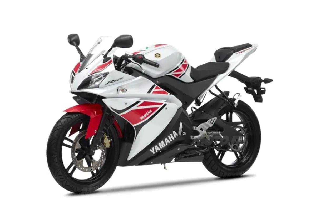 Yamaha presenta la nuova YZF R1 2012 (18)