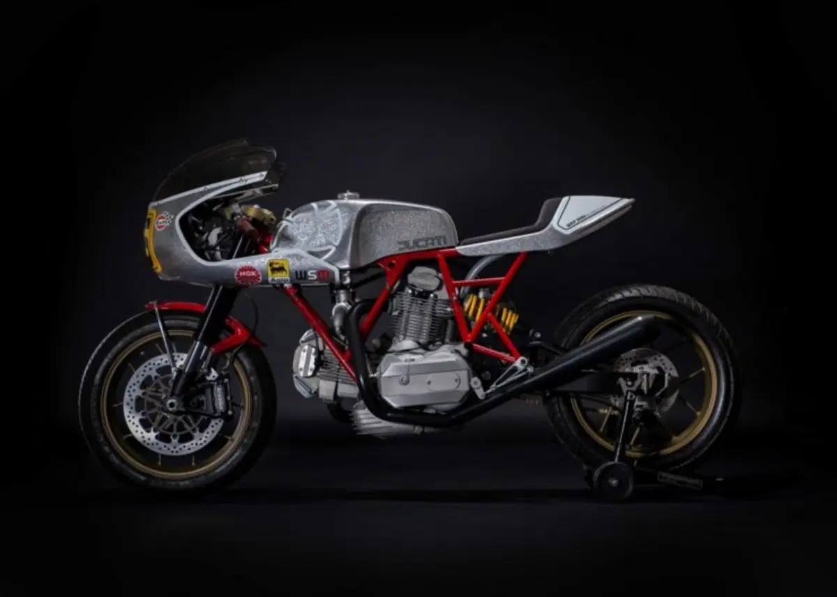 Walt Siegl Bedeveled: special da pista con motore 'carter quadri' Ducati 900 SS (15)