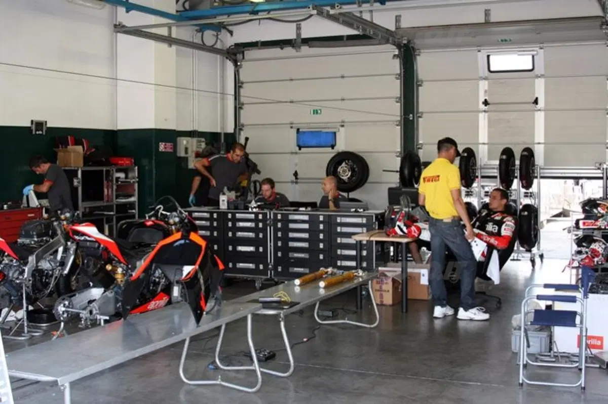 Melandri è ancora il più veloce a Misano nei test SBK (4)