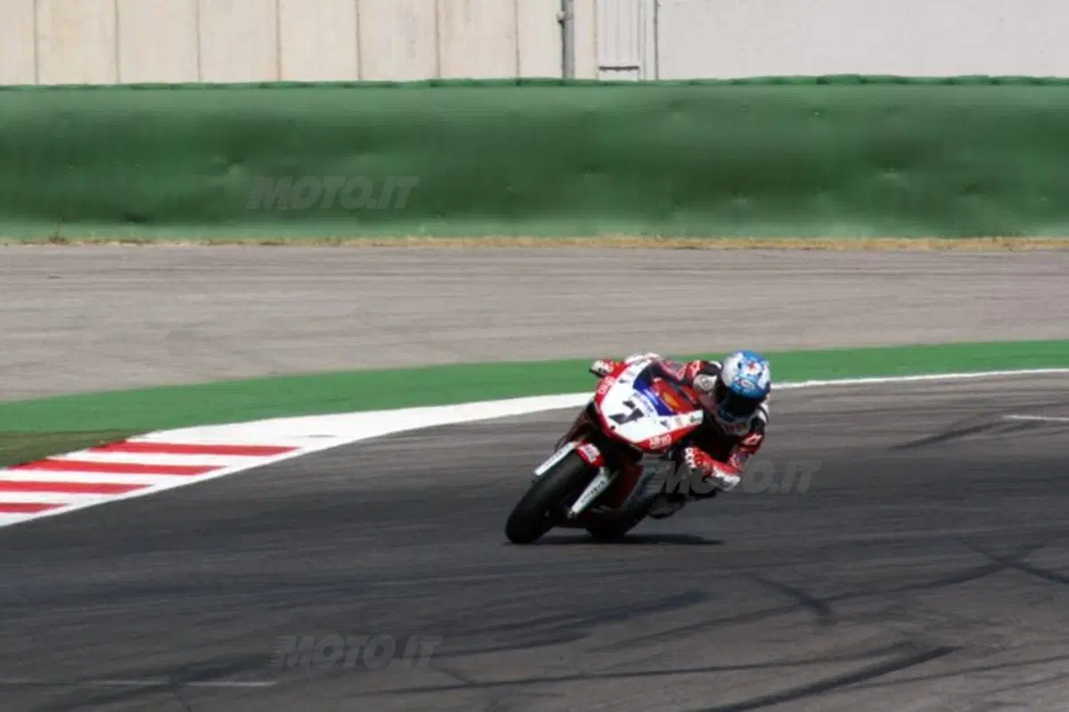 Melandri è ancora il più veloce a Misano nei test SBK (7)