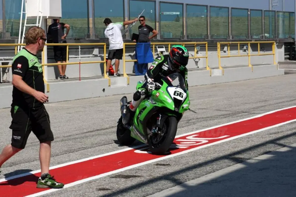 Melandri è ancora il più veloce a Misano nei test SBK (30)