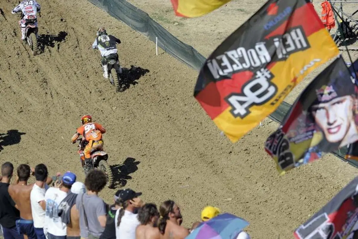 Le foto più spettacolari del GP di Fermo (90)
