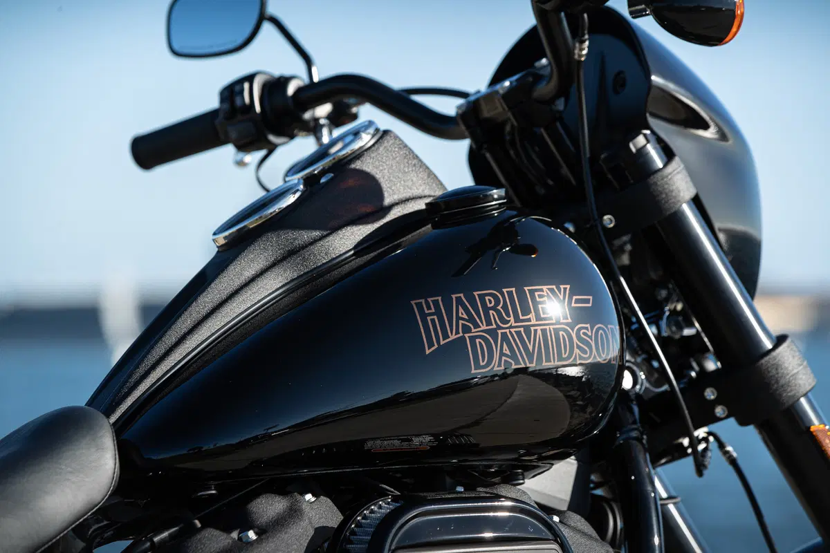 Harley-Davidson Low Rider S, la power cruiser della West Coast (3)