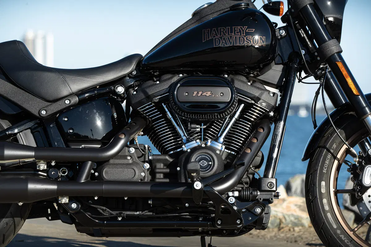 Harley-Davidson Low Rider S, la power cruiser della West Coast (13)