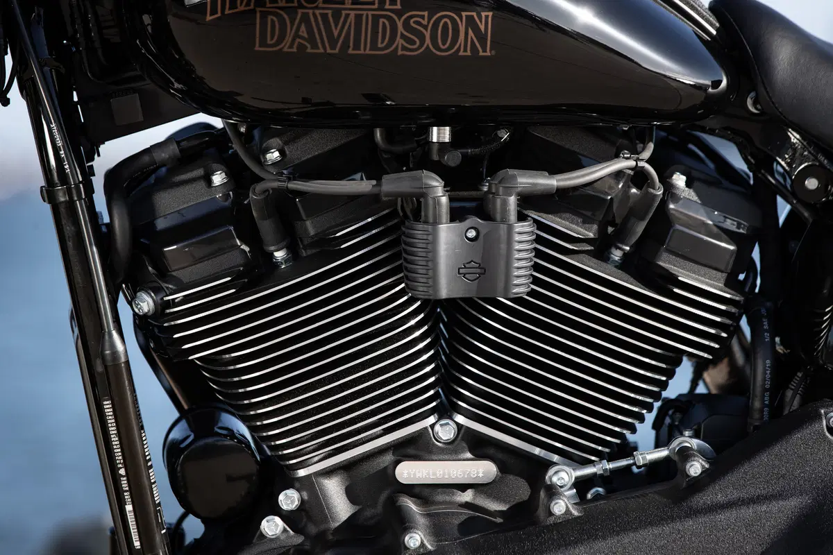 Harley-Davidson Low Rider S, la power cruiser della West Coast (18)