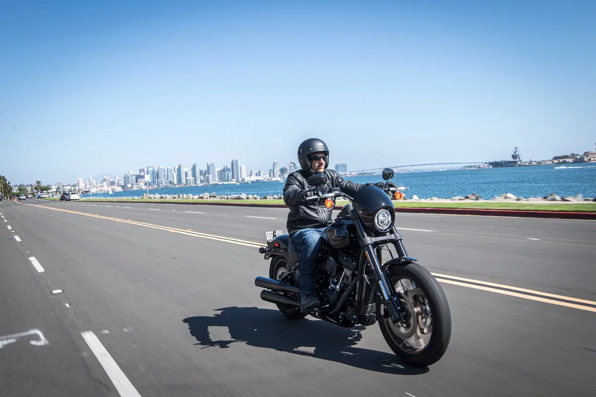 Harley-Davidson Low Rider S, la power cruiser della West Coast (4)