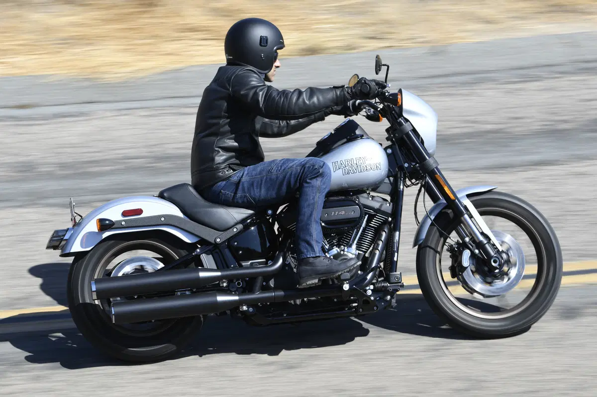 Harley-Davidson Low Rider S, la power cruiser della West Coast (10)