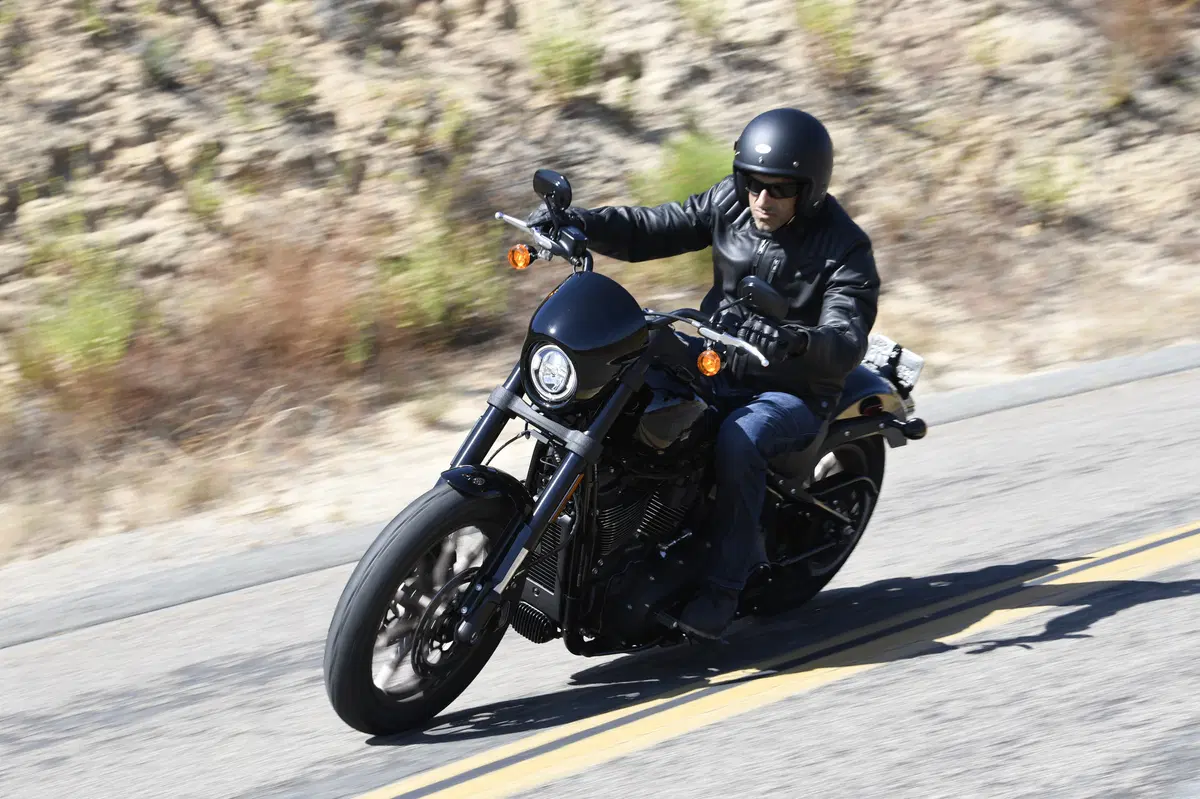 Harley-Davidson Low Rider S, la power cruiser della West Coast (12)