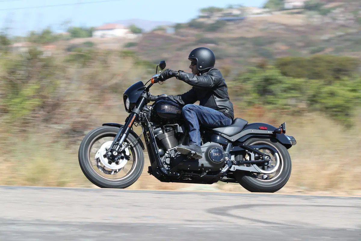 Harley-Davidson Low Rider S, la power cruiser della West Coast (17)
