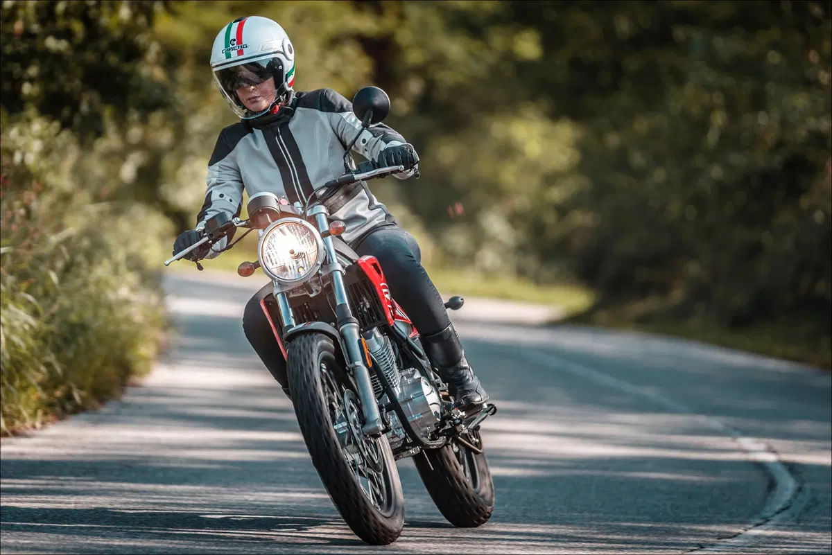 Rieju Tango 125. Vuoi ballare con me? (4)