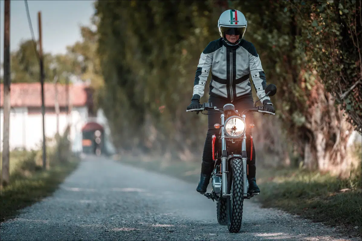 Rieju Tango 125. Vuoi ballare con me? (8)