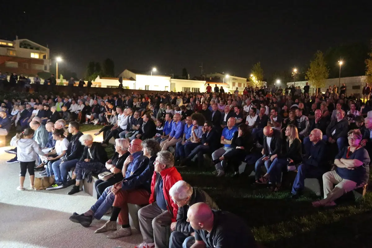 A Rimini il monumento dedicato a Massimo Tamburini (3)