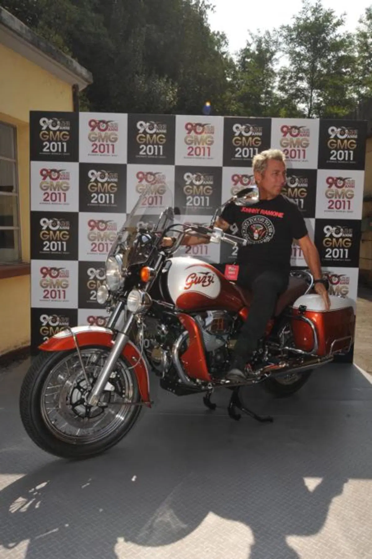 GMG 2011: oltre 20.000 a Mandello per festeggiare i 90 anni Moto Guzzi (8)