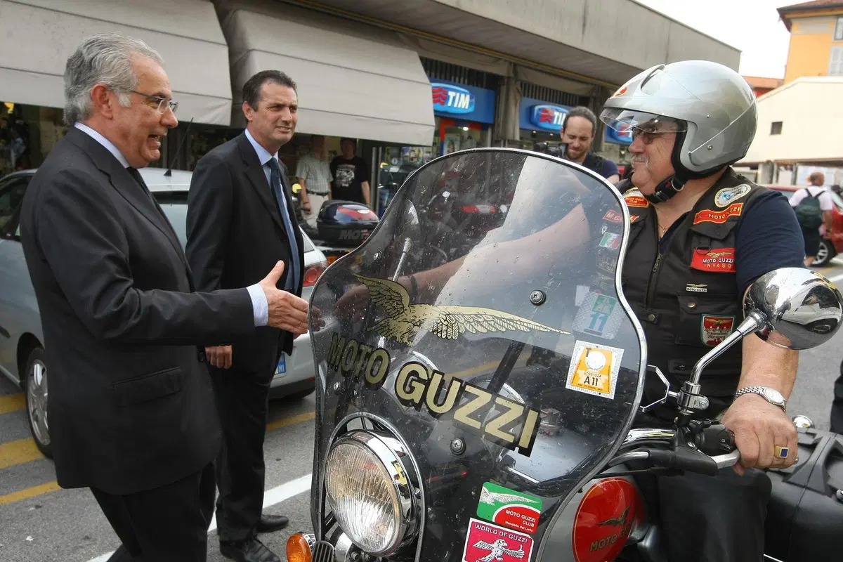 GMG 2011: oltre 20.000 a Mandello per festeggiare i 90 anni Moto Guzzi (20)